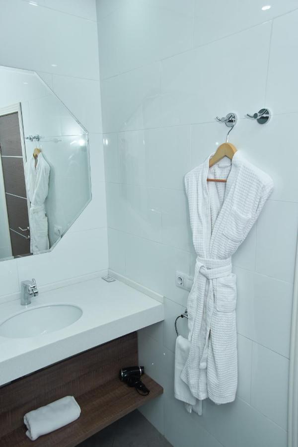 Green Which Hotel Πετροπάβλοφσκ Εξωτερικό φωτογραφία