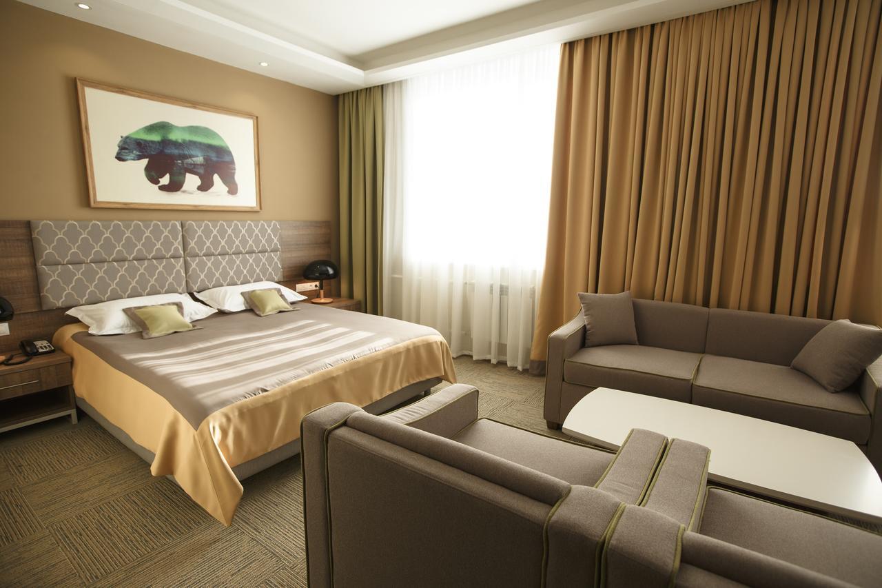 Green Which Hotel Πετροπάβλοφσκ Εξωτερικό φωτογραφία