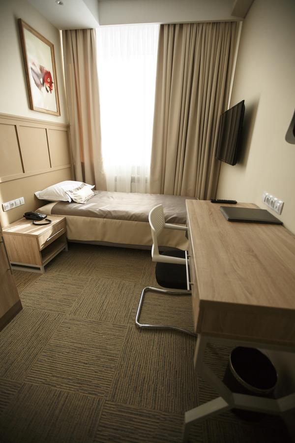 Green Which Hotel Πετροπάβλοφσκ Εξωτερικό φωτογραφία